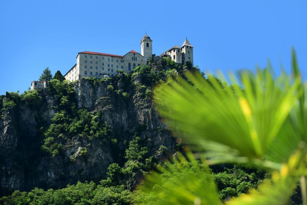 Hotel Ansitz Gamp Chiusa Exterior foto